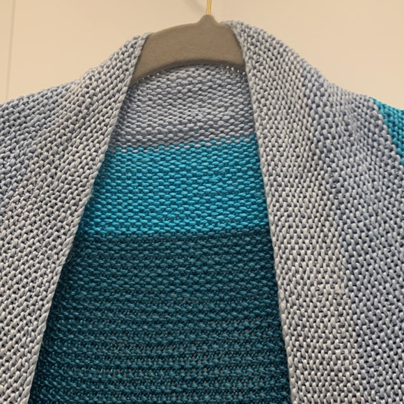 Vintage Knitted shawl - Picture 4 of 4